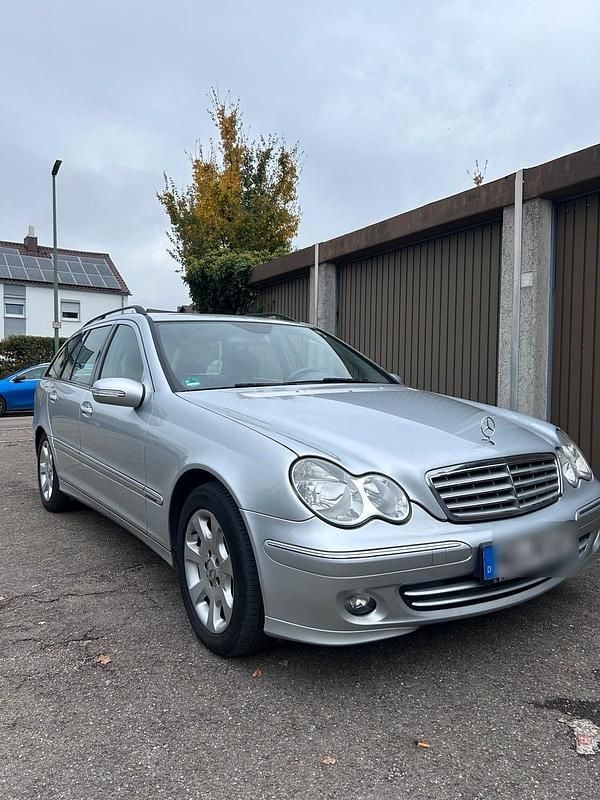 Silber Gebraucht 2006 Mercedes C280 Kombi | 4.000 € (Fairer Preis) - Bild 1/4