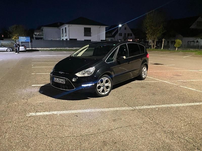 Schwarz Gebraucht 2011 Ford S-MAX S Kombi | 5.500 € - Bild 1/4