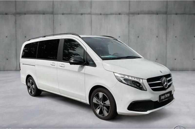 Gebraucht Mercedes V300 Avantgarde Edition 237 PS (174 kW) 2022 Weiß Van / Kleinbus