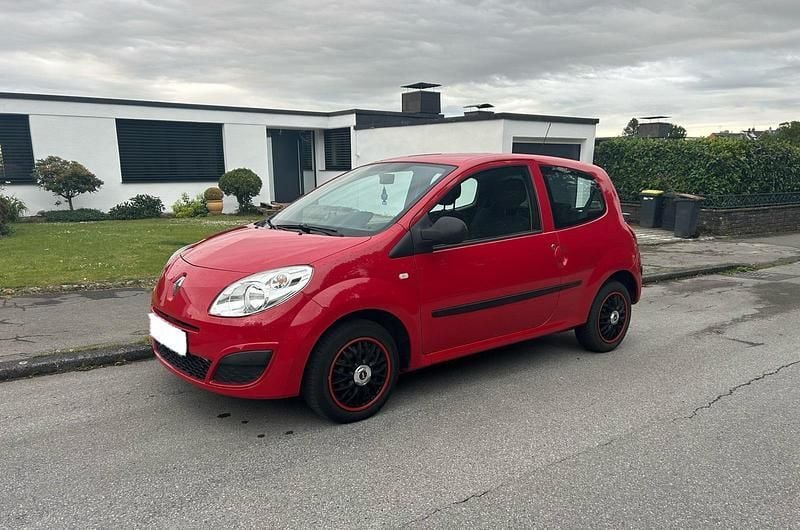 Rot Gebraucht 2009 Renault Twingo Kleinwagen | 2.400 € (Guter Preis) - Bild 1/4