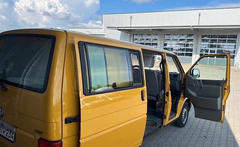 Gelb Gebraucht 2002 VW T4 Van | 6.000 € (Guter Preis) - Bild 1/4