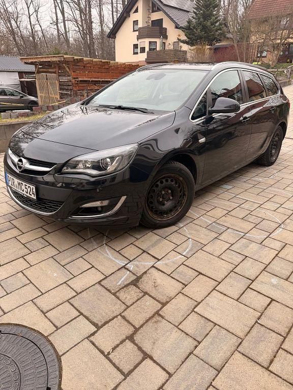 Gebraucht Opel Astra Exklusiv 165 PS (121 kW) 2014 Schwarz Kombi