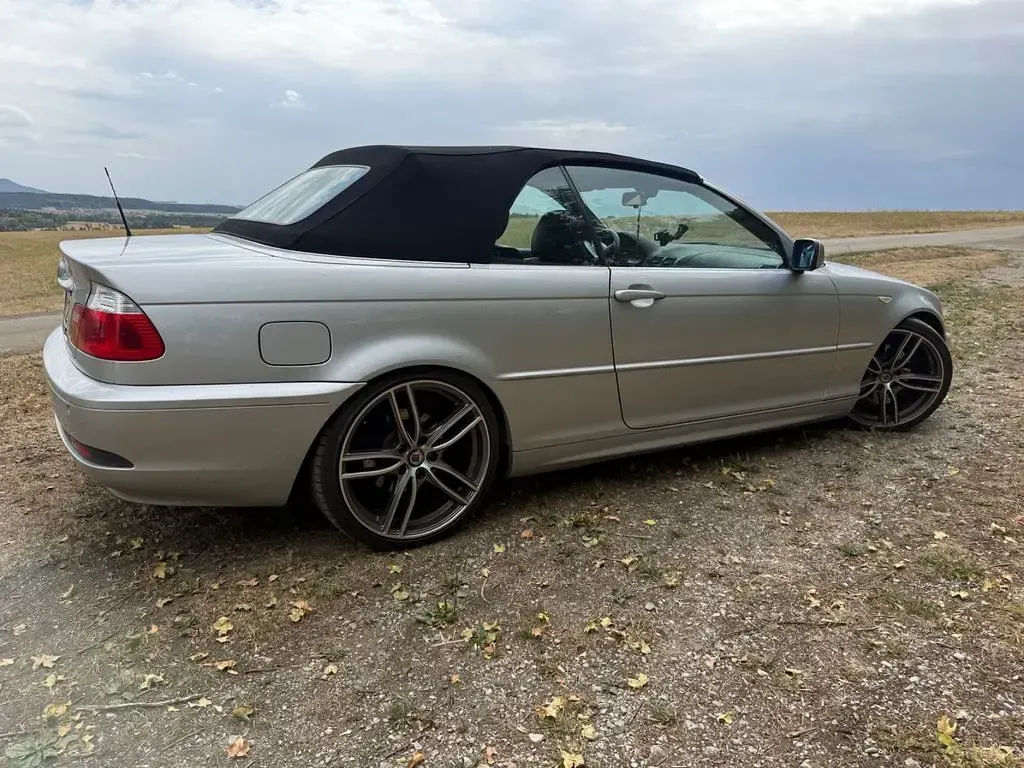 Gebraucht BMW 325 Cabriolet 192 PS (141 kW) 2004 Silber Cabrio