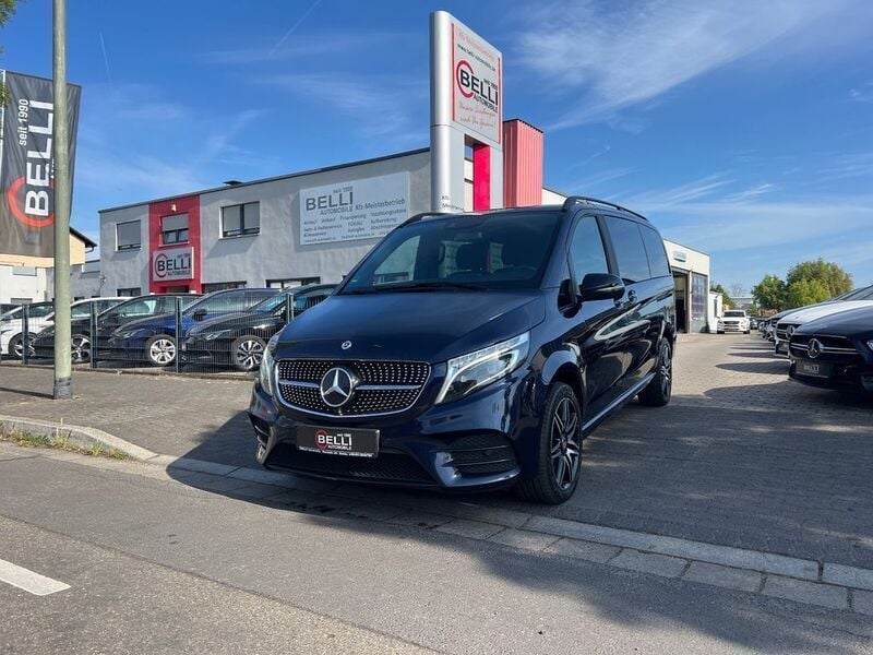Blau Gebraucht 2021 Mercedes V300 AMG line Van / Kleinbus | 41.950 € (Superpreis) - Bild 1/4