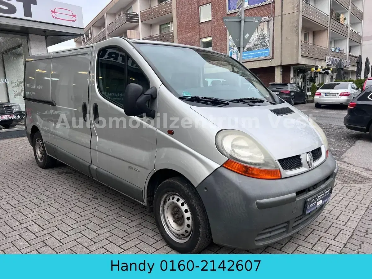 Gebraucht Renault Trafic 101 PS (74 kW) 2006 Grau Van / Kleinbus