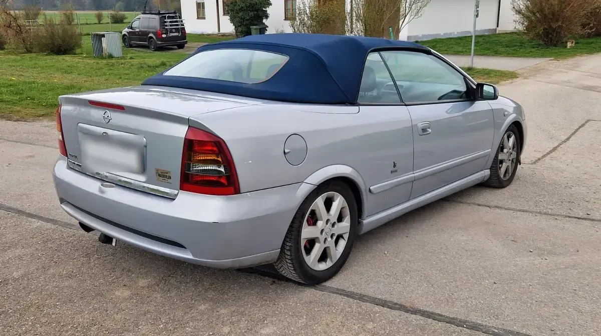 Gebraucht Opel Astra 125 PS (91 kW) 2001 Blau Cabrio