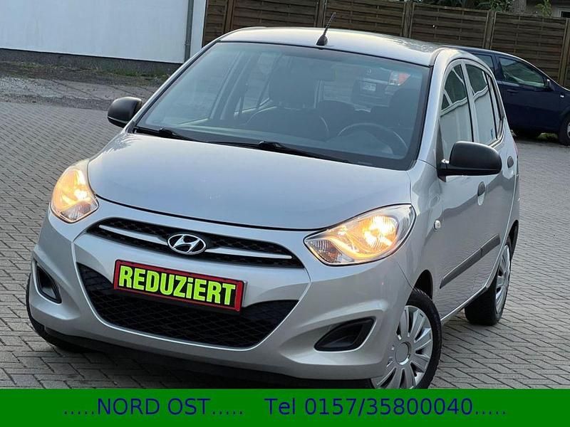 Silber Gebraucht 2013 Hyundai i10 Edition Kleinwagen | 4.500 € (Etwas zu teuer) - Bild 1/4
