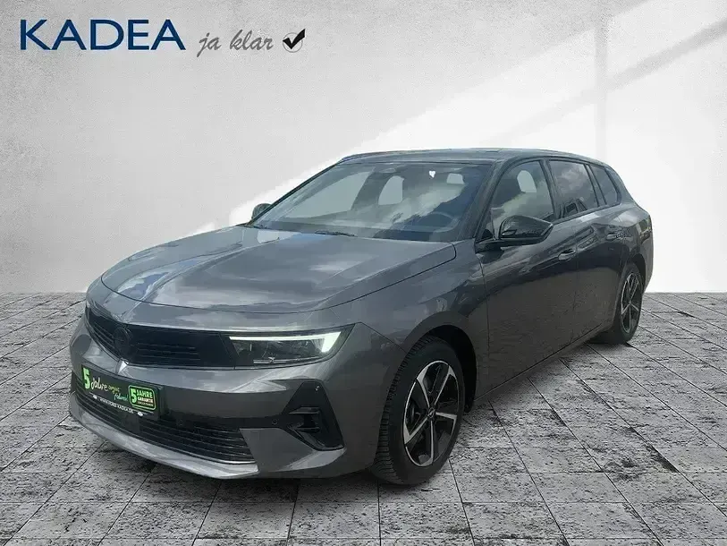 Gebraucht Opel Astra 131 PS (96 kW) 2025 Mondstein grau/vulkan grau Kombi