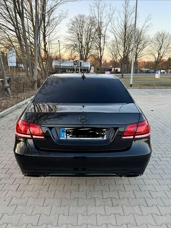 Gebraucht Mercedes E300 Elegance 231 PS (169 kW) 2016 Schwarz Limousine