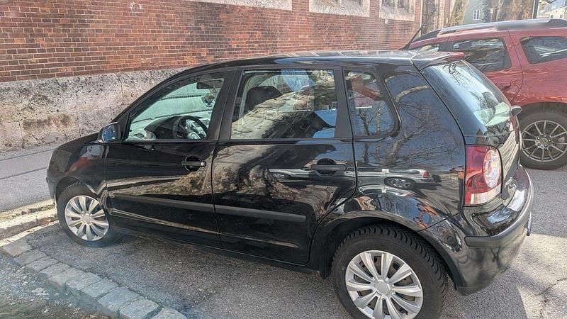 Gebraucht VW Polo Comfortline 64 PS (47 kW) 2006 Schwarz Kleinwagen