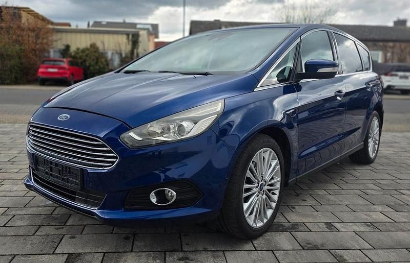Gebraucht Ford S-MAX Titanium 179 PS (131 kW) 2016 Blau Van / Kleinbus