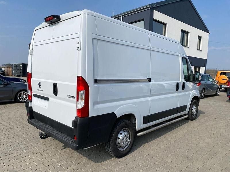 Gebraucht Peugeot Boxer 140 PS (102 kW) 2024 Lackierung weiss icy/decke Van