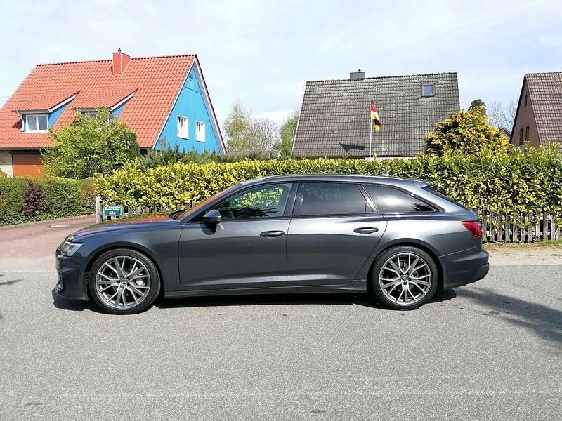 Gebraucht Audi A6 S-line plus 245 PS (180 kW) 2019 Daytonagrau Kombi