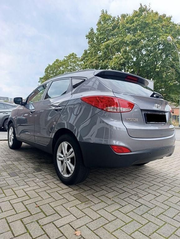 Gebraucht Hyundai ix35 Comfort 135 PS (99 kW) 2012 Grau SUV