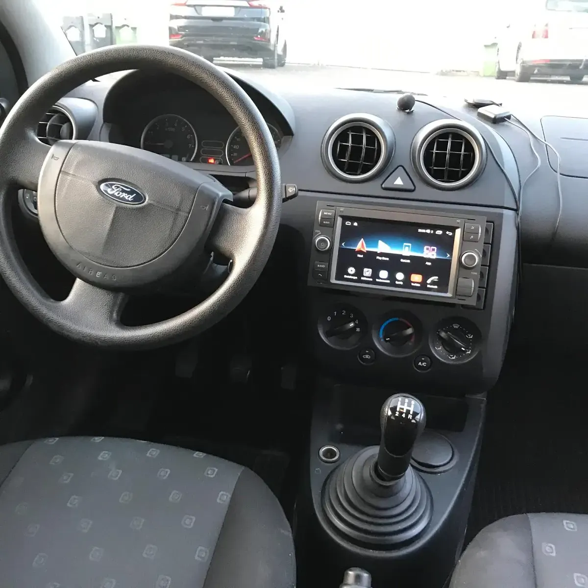 Gebraucht Ford Fiesta 70 PS (51 kW) 2005 Silber Kleinwagen