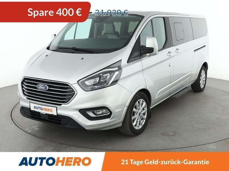 Gray Gebraucht 2019 Ford Tourneo Titanium Van / Kleinbus | 31.530 € (Guter Preis) - Bild 1/3