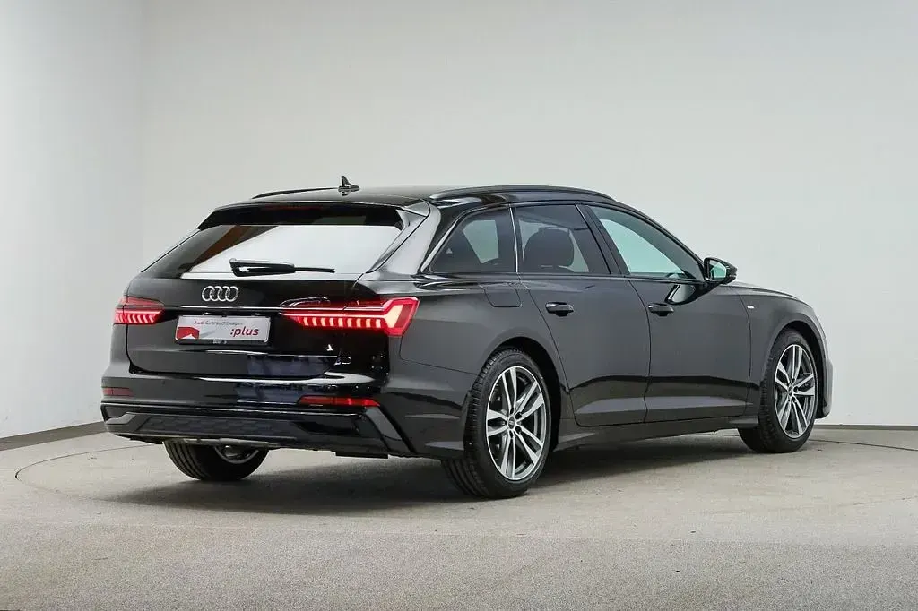 Gebraucht Audi A6 Design 204 PS (150 kW) 2025 Mythosschwarz metallic Kombi