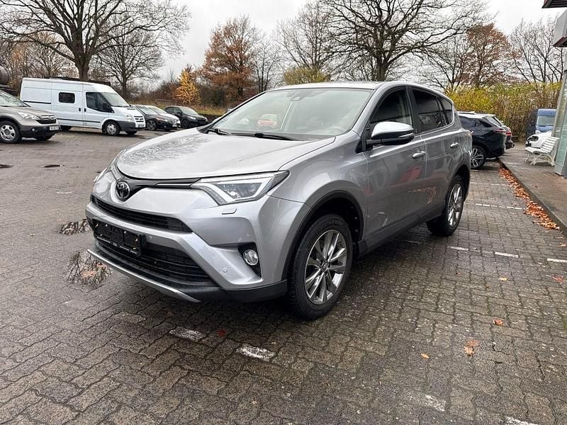 Silber Gebraucht 2018 Toyota RAV4 Team SUV | 22.900 € (Guter Preis) - Bild 1/4