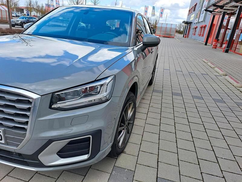 Gebraucht Audi Q2 150 PS (110 kW) 2020 Grau SUV