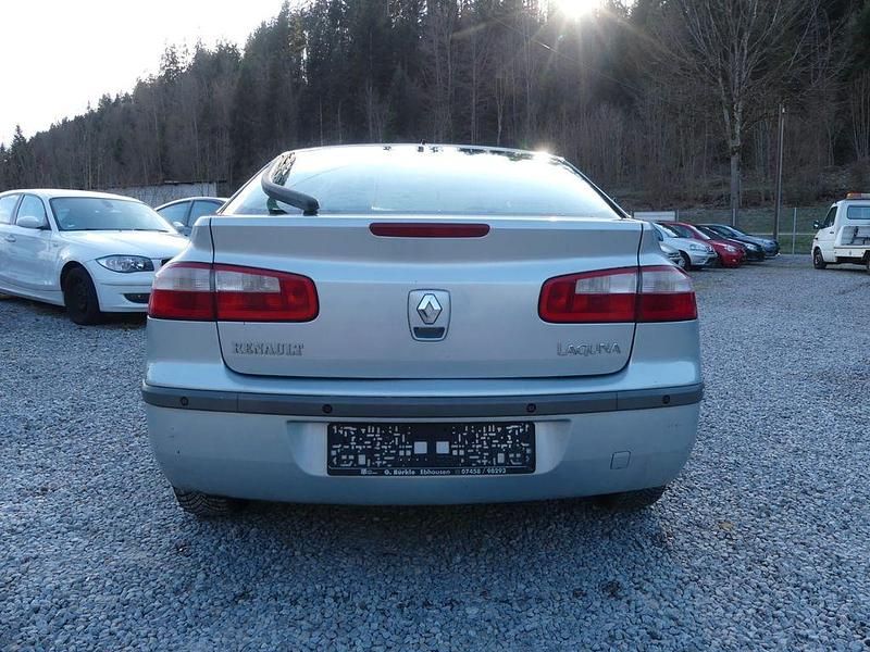 Gebraucht Renault Laguna II Dynamique 120 PS (88 kW) 2001 Silber Limousine
