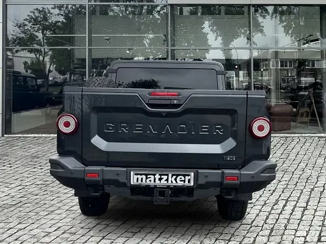 Neu Ineos Grenadier 249 PS (183 kW) 2026 Grau SUV