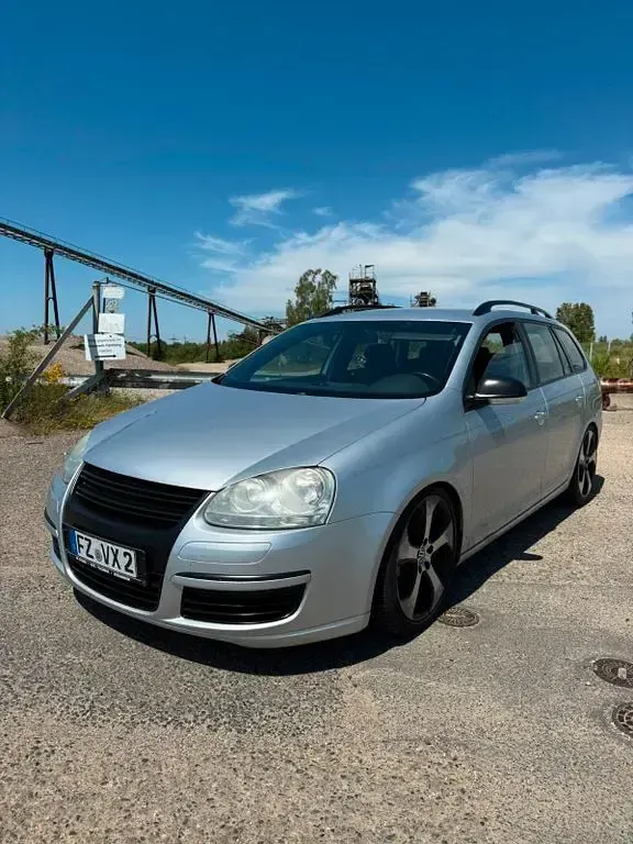 Gebraucht VW Golf V Trendline 105 PS (77 kW) 2008 Silber Kombi