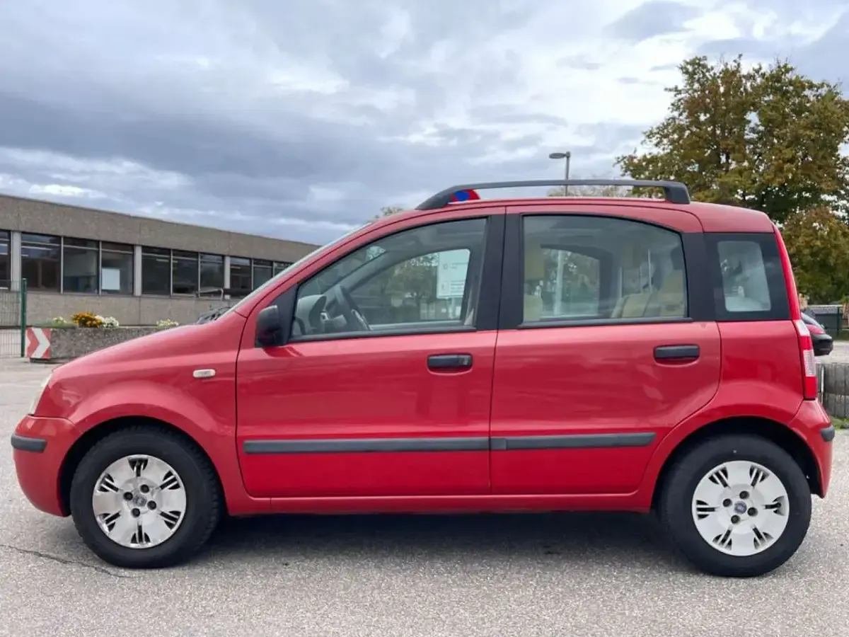 Second-hand Fiat Panda Dynamic 60 CP (44 kW) 2004 Roșu Hatchback