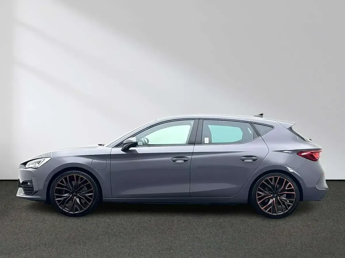 Gebraucht Cupra Leon VZ 245 PS (180 kW) 2022 Grau Limousine