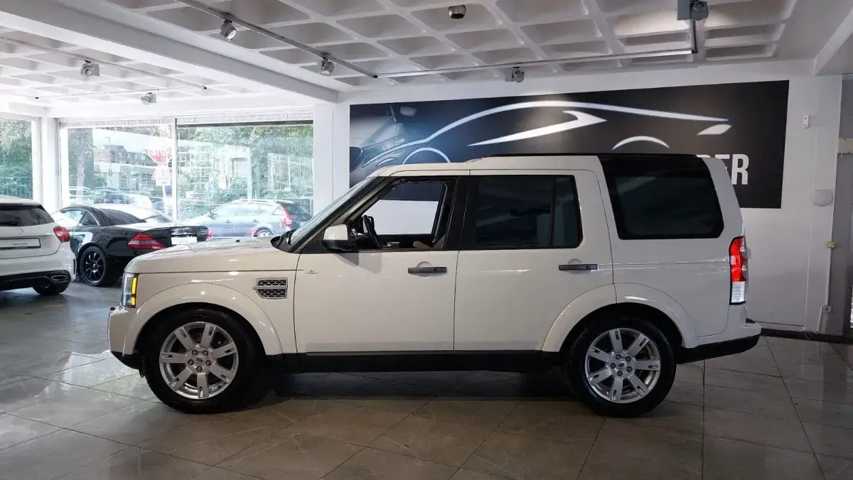 Gebraucht Land Rover Discovery 4 HSE 245 PS (180 kW) 2010 Weiß SUV