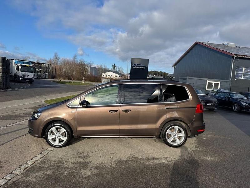 Gebraucht VW Sharan Match 140 PS (102 kW) 2012 Braun Van / Kleinbus