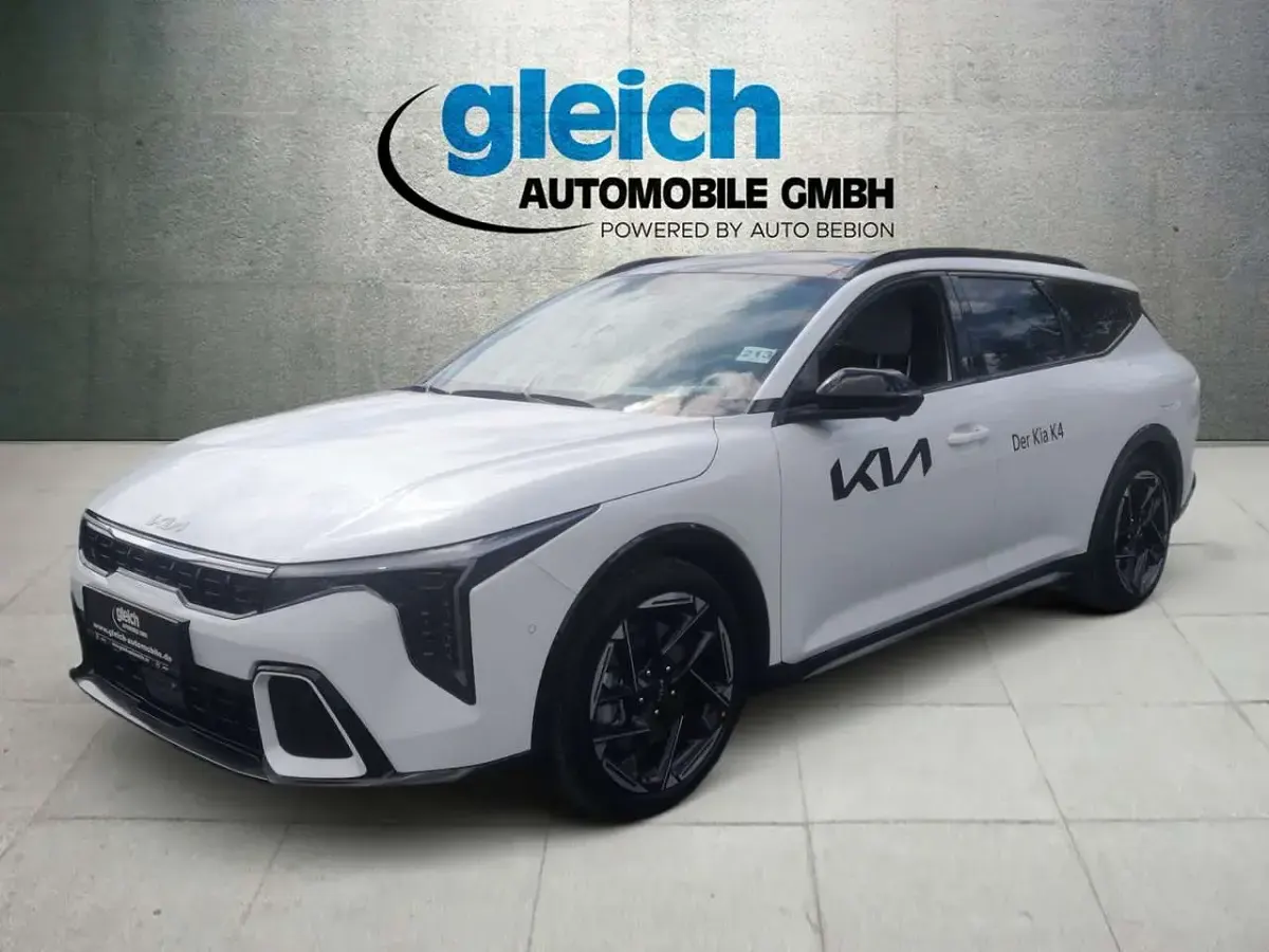 Neu Kia K4 GT-Line 180 PS (132 kW) 2026 Snow white Kombi