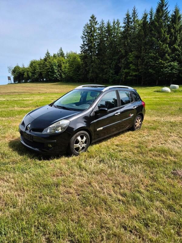 Gebraucht 2018 Renault Clio GrandTour Rip Curl Kombi | 2.000 € - Bild 1/4