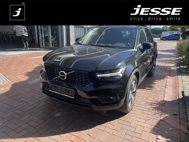 Black solid Gebraucht 2021 Volvo XC40 R-Design SUV | 27.790 € (Guter Preis) - Bild 1/4