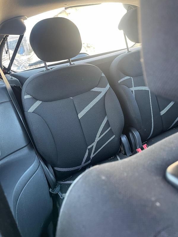 Gebraucht Citroën C2 109 PS (80 kW) 2009 Rot Kleinwagen