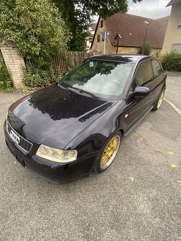 Blau Gebraucht 2003 Audi S3 Sport Limousine | 5.499 € (Superpreis) - Bild 1/4