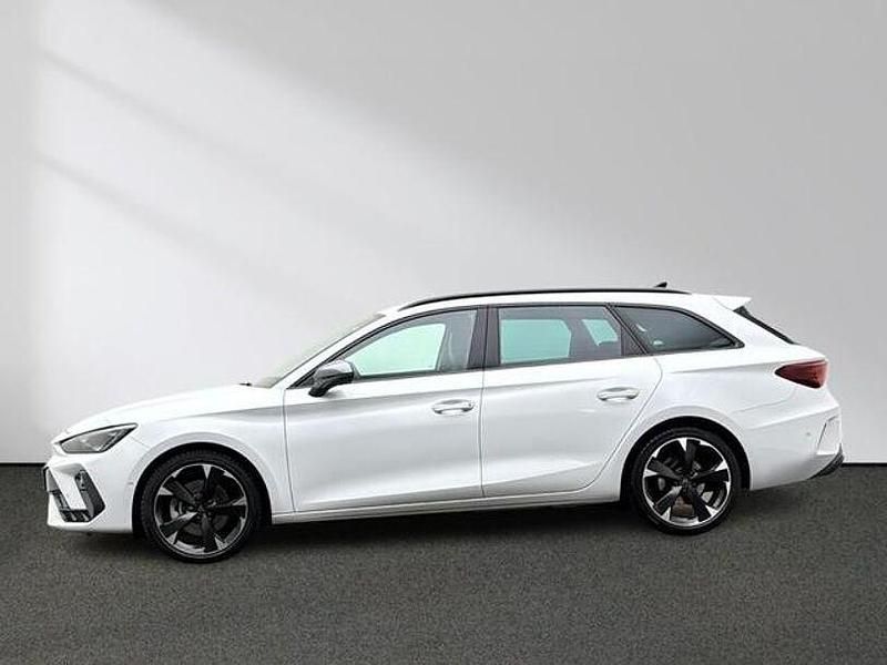 Second-hand Cupra Leon 150 CP (110 kW) 2025 Alb Berlinǎ