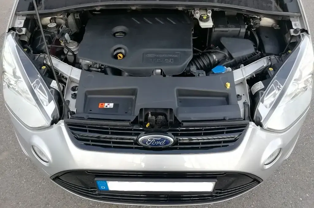 Gebraucht Ford S-MAX Trend 116 PS (85 kW) 2012 Silber Van / Kleinbus
