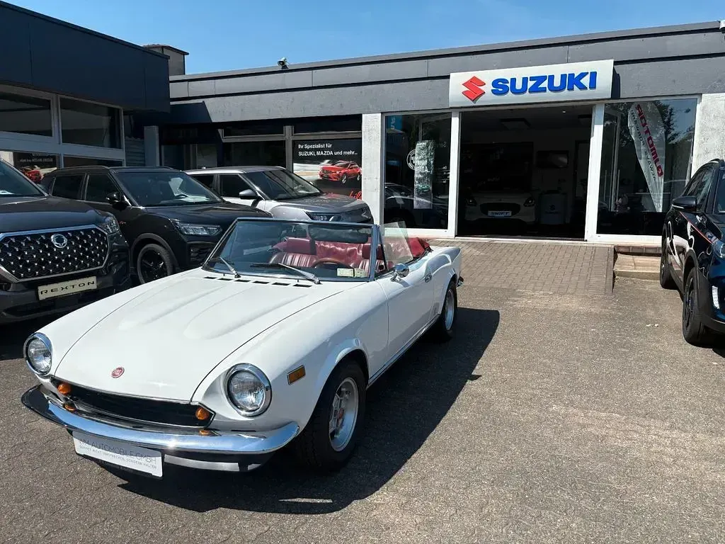 Gebraucht Fiat 124 Spider 105 PS (77 kW) 1980 Weiß Cabrio