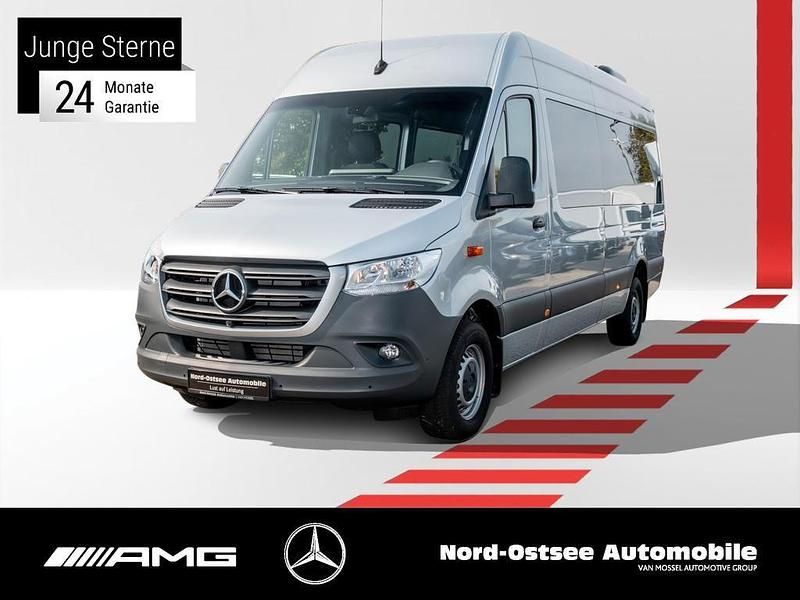 Iridiumsilber metallic Gebraucht 2023 Mercedes Sprinter Van | 52.229 € - Bild 1/4