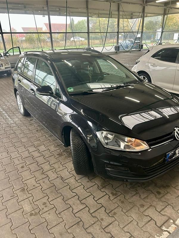 Schwarz Gebraucht 2015 VW Golf VII Edition Kombi | 7.400 € (Fairer Preis) - Bild 1/4