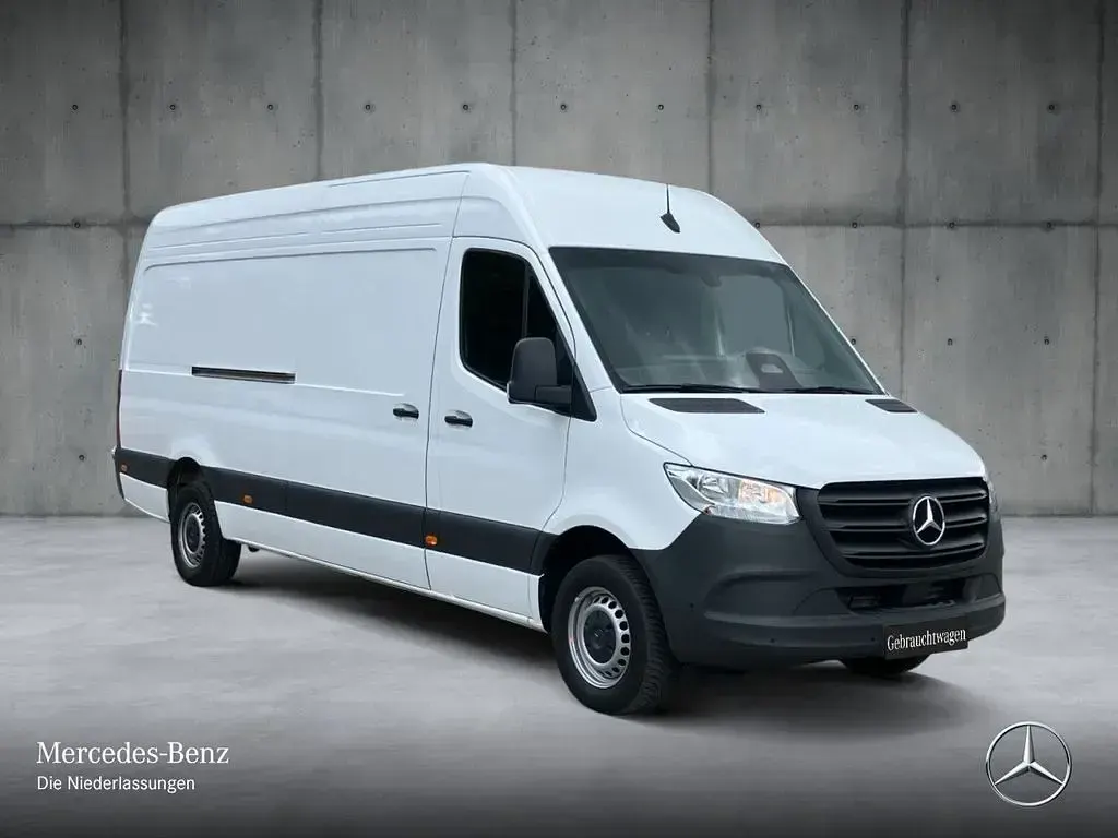 Gebraucht Mercedes Sprinter 170 PS (125 kW) 2025 Weiß Van