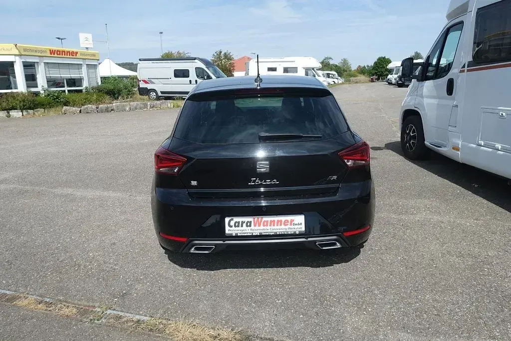 Gebraucht Seat Ibiza FR 110 PS (80 kW) 2022 Mitternachtsschwarz Kleinwagen
