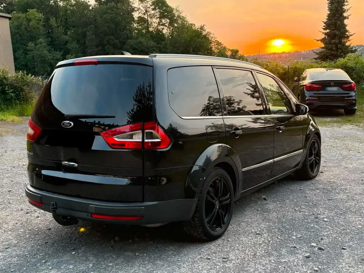 Gebraucht Ford Galaxy 200 PS (147 kW) 2011 Schwarz Van / Kleinbus