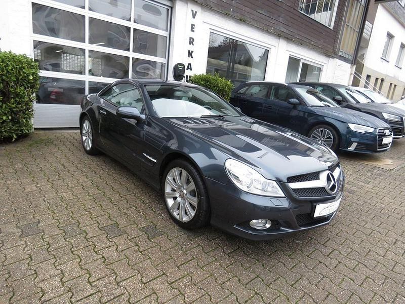 Grau Gebraucht 2009 Mercedes SLR McLaren Cabrio | 27.900 € - Bild 1/4