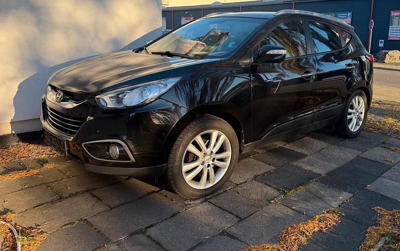 Schwarz Gebraucht 2013 Hyundai ix35 SUV | 4.900 € (Guter Preis) - Bild 1/4