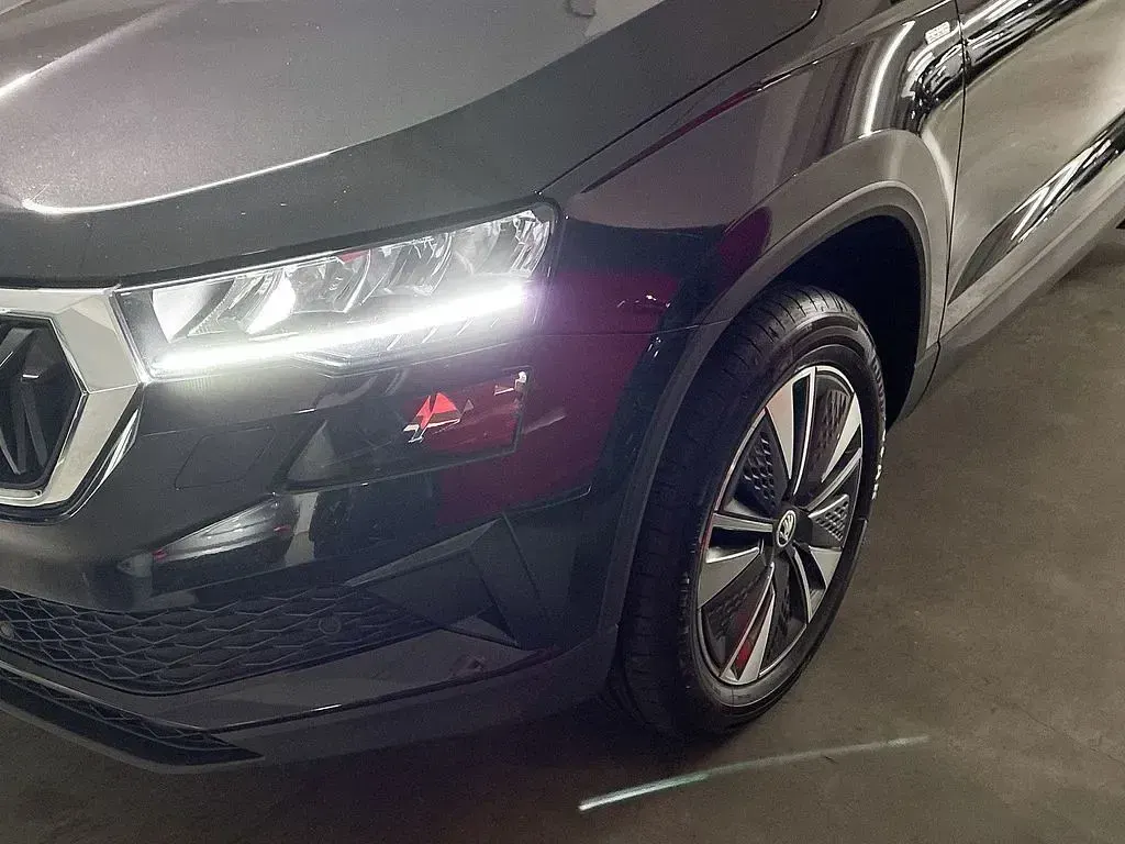 Gebraucht Skoda Karoq Ambition 150 PS (110 kW) 2023 Blackmagic perleffekt SUV