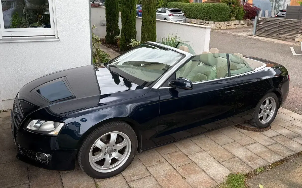 Gebraucht Audi A5 Cabriolet 160 PS (117 kW) 2010 Blau Cabrio