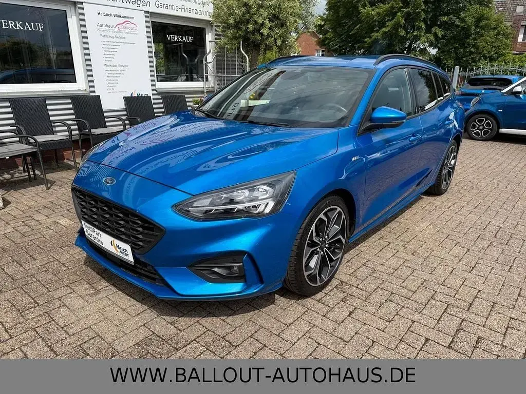 Gebraucht Ford Focus ST-Line 150 PS (110 kW) 2019 Blau Limousine
