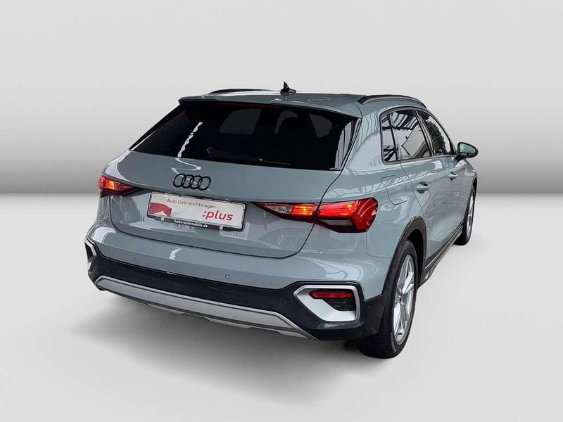 Gebraucht Audi A3 Ambiente 150 PS (110 kW) 2025 Pfeilgrau perleffekt Limousine