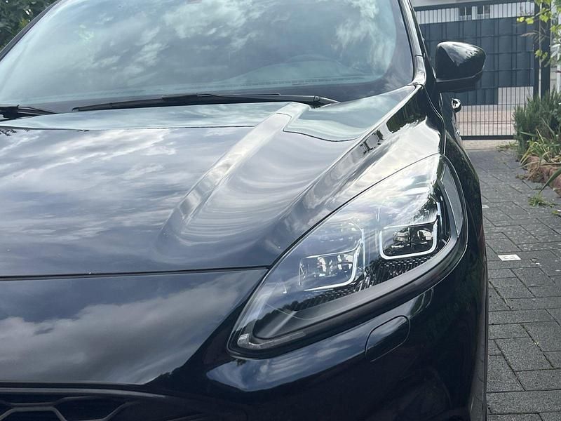 Gebraucht Ford Kuga ST-Line X 190 PS (139 kW) 2023 Schwarz SUV